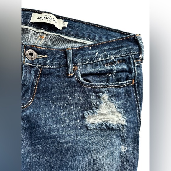 Abercrombie & Fitch Distressed Low-Rise Straight Leg Jeans – Size 30x32 - Picture 7 of 16